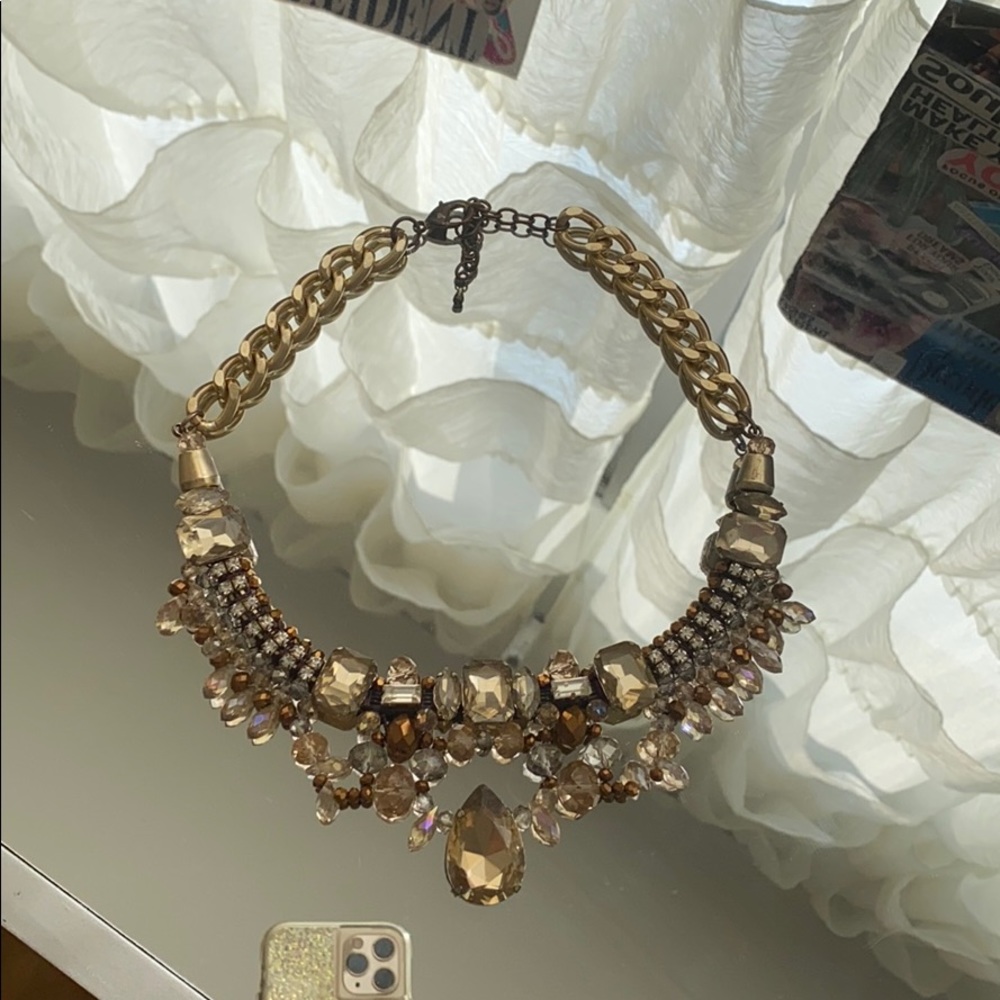Necklace made with Swarovski Crystas - Picture 4 of 11